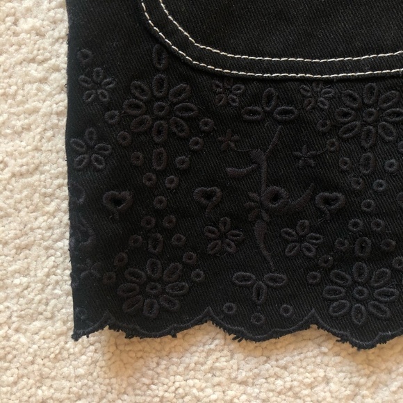 Staud black shorts, size:6 - Picture 6 of 7